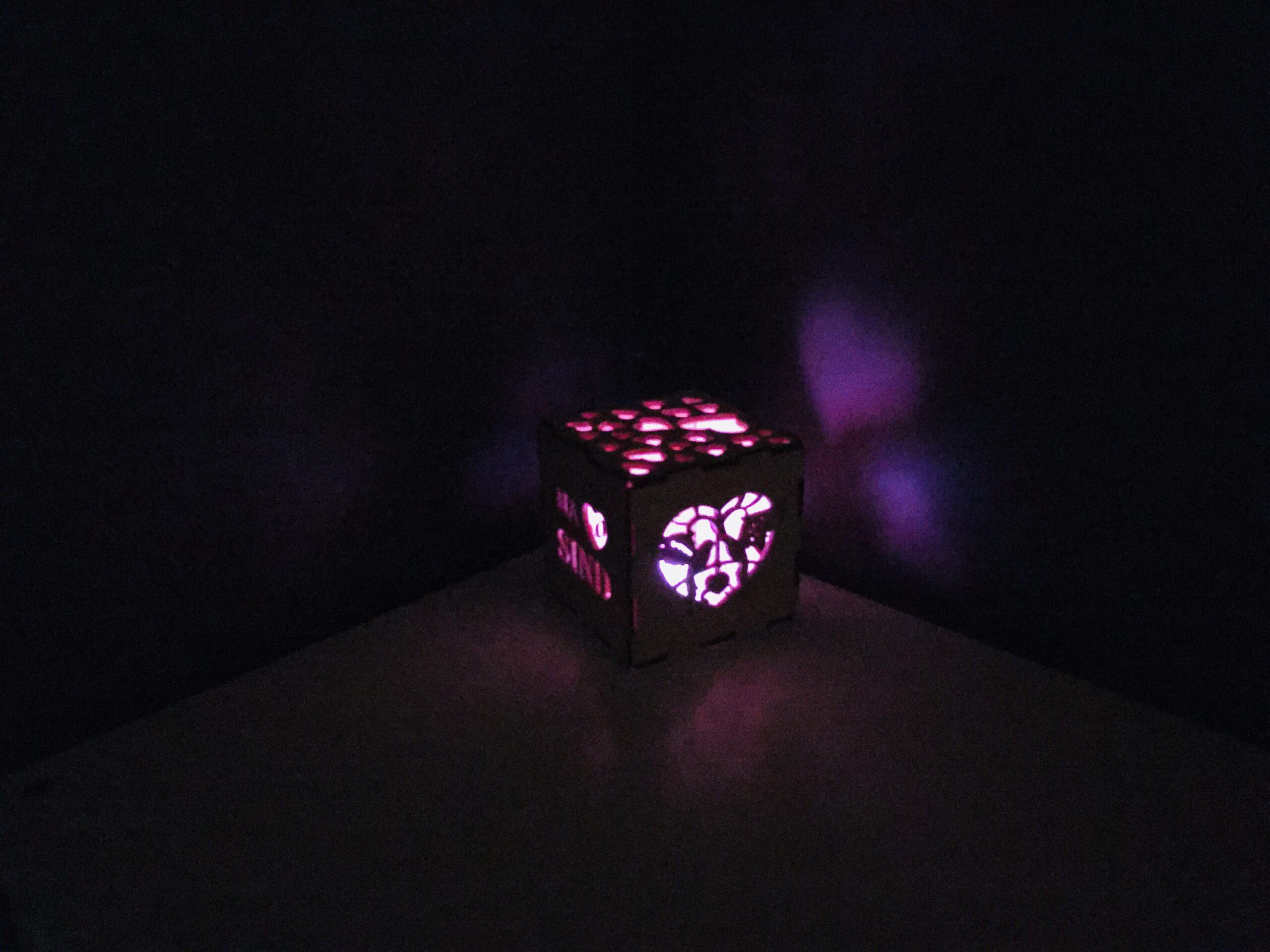 Valguskuubik südamed Led küünlaga - Image 12